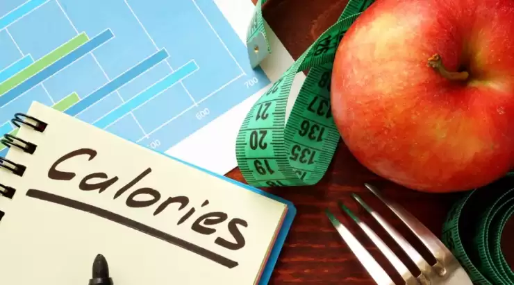 Losing weight without a big calorie deficit